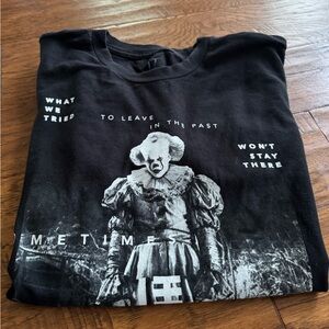 IT‎ Black Graphic Tee Shirt